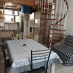 Bhh Private Garden Reserved Parking -wwwbolognaholidayhomecom- House Garden Parking Διαμέρισμα