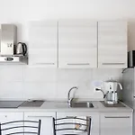 Bhh Private Garden Reserved Parking -wwwbolognaholidayhomecom- House Garden Parking * Μπολόνια