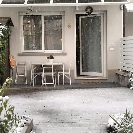 Διαμέρισμα Bhh Private Garden Reserved Parking -wwwbolognaholidayhomecom- House Garden Parking Μπολόνια