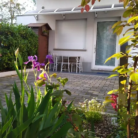 Lägenhet Bhh Appartamento Signorini Bologna -Wwwbolognaholidayhomecom- Parcheggio Riservato E Giardino - Holiday House Bologna Garden Parking *