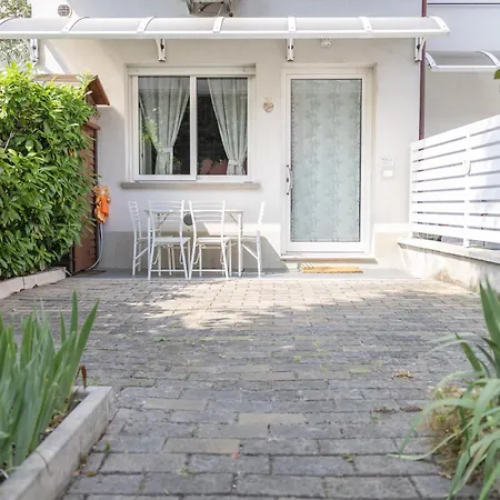 Апартаменты Signorini - Bolognaholidayhome - House Garden Reserved Parking Болонья