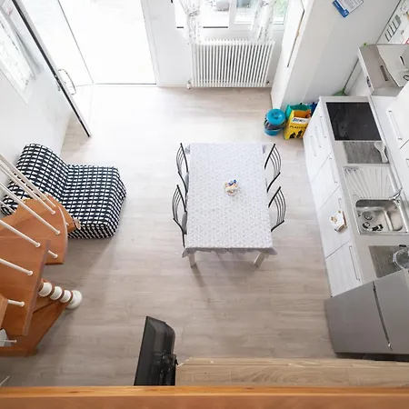 Bhh Appartamento Signorini Bologna -Wwwbolognaholidayhomecom- Parcheggio Riservato E Giardino - Holiday House Bologna Garden Parking Lägenhet Bologna