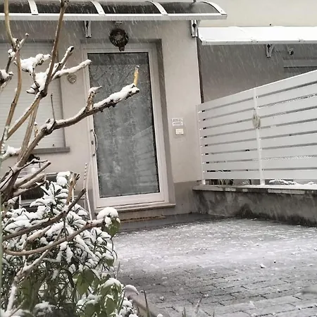 Bhh Appartamento Signorini Bologna -Wwwbolognaholidayhomecom- Parcheggio Riservato E Giardino - Holiday House Bologna Garden Parking Bologna