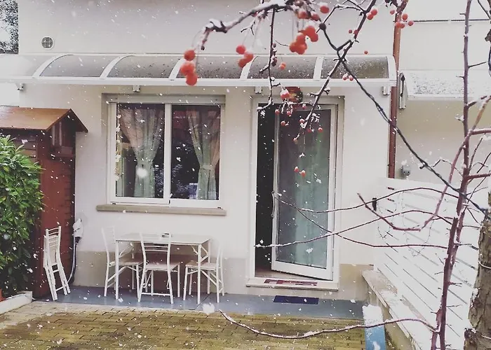 Bhh Signorini -wwwbolognaholidayhomecom- Parcheggio Riservato E Giardino - House Garden Parking * Bolonya