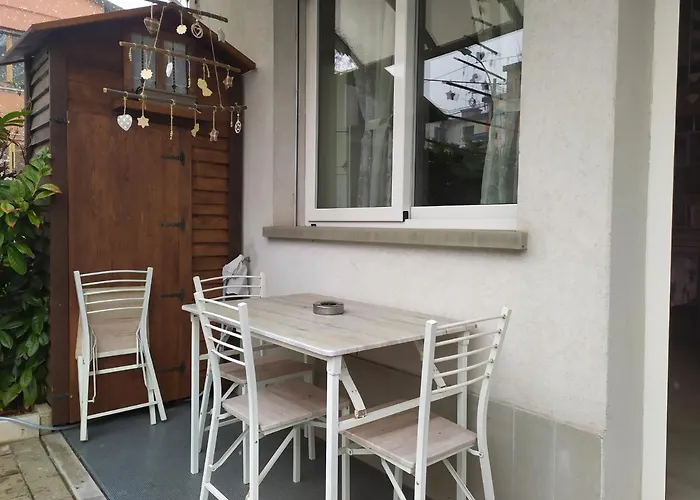 APPARTAMENTO SIGNORINI - bologna holiday home - PARCHEGGIO E GIARDINO PRIVATO -Holiday House Bologna Garden Parking Bologna