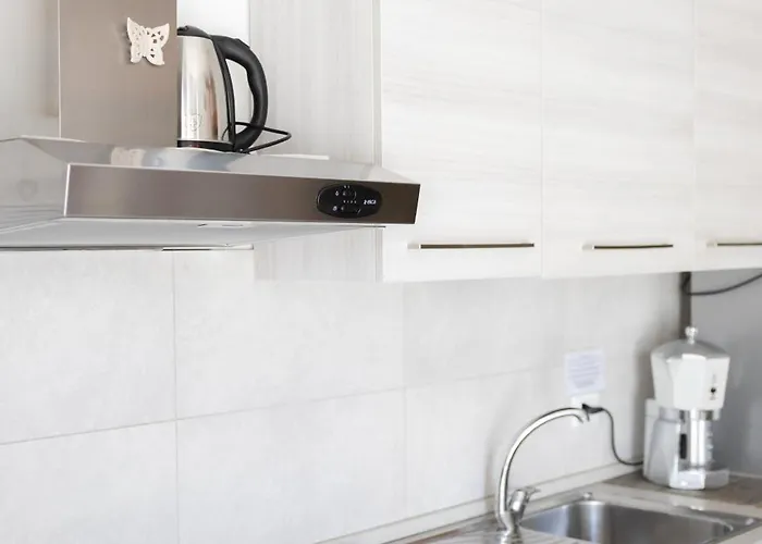APPARTAMENTO SIGNORINI - bologna holiday home - PARCHEGGIO E GIARDINO PRIVATO -Holiday House Bologna Garden Parking Apartment