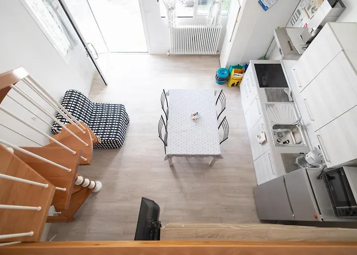 Bhh Appartamento Signorini Bologna -Wwwbolognaholidayhomecom- Holiday House Signorini Bologna Garden Parking - Parcheggio Riservato E Giardino Privato - Apartament Bolonia